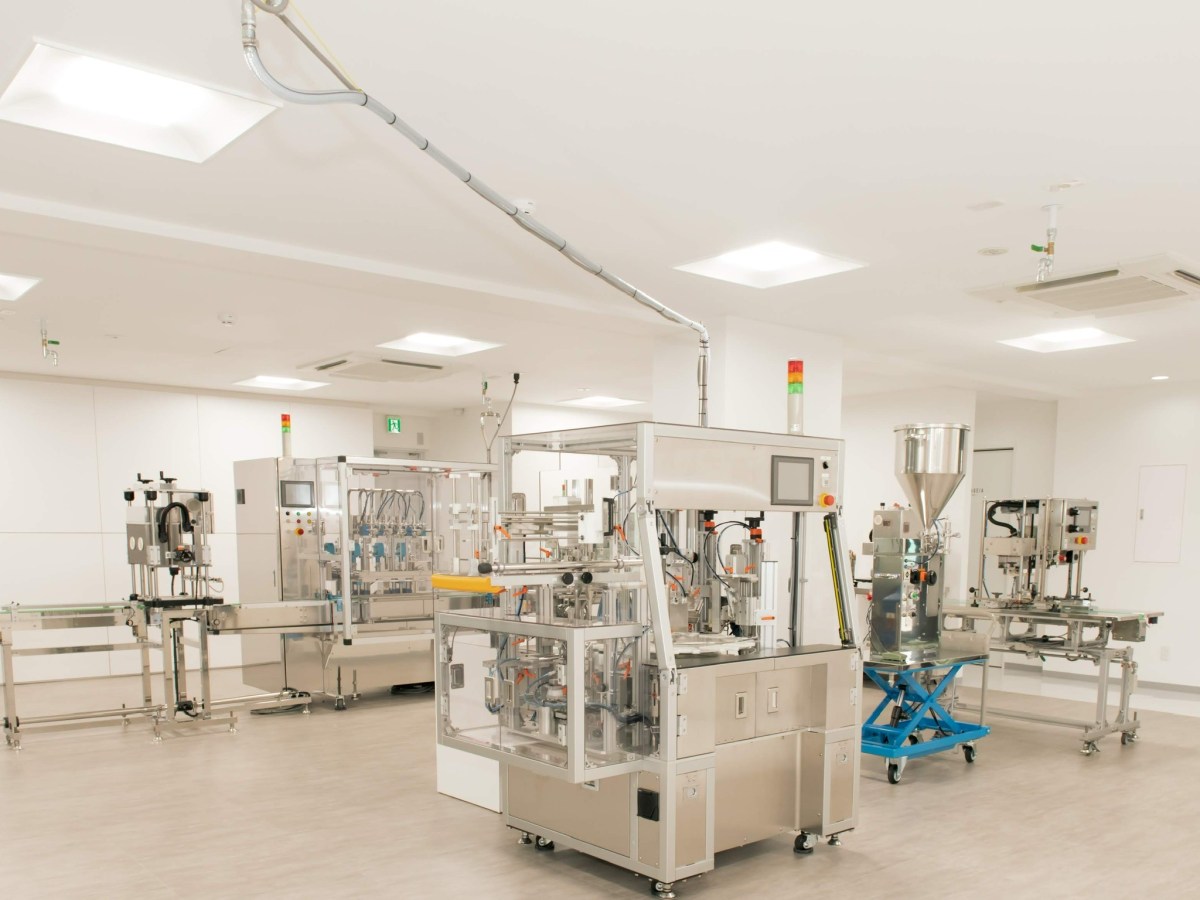 株式会社 ナミックス