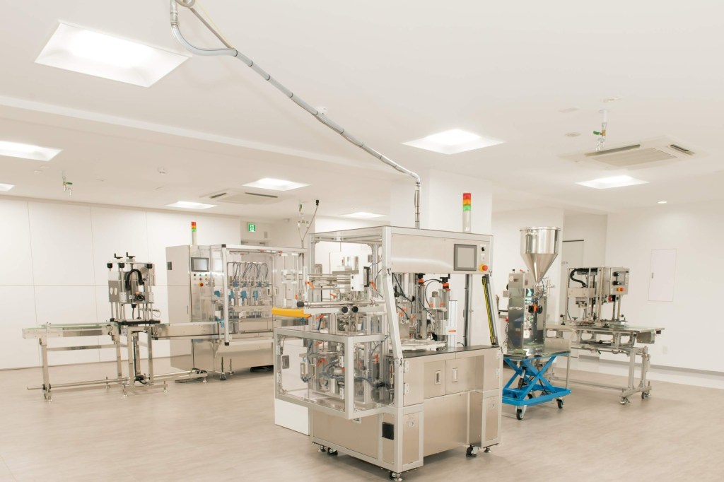 株式会社 ナミックス